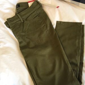 Slim Cut Ankle Pants